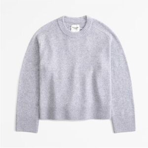A&F Wedge Crew Sweater in Light Grey
